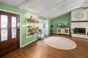 1250 Valencia Ln, Lewisville, TX 75067 - Photo 2