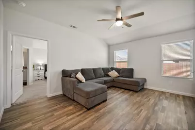 909 Avagail Avenue, Springtown, TX 76082 - Photo 16