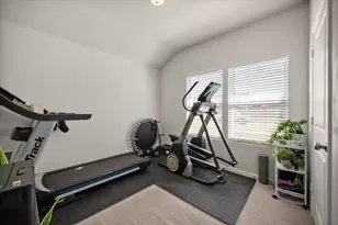 909 Avagail Ave, Springtown, TX 76082 - Photo 22