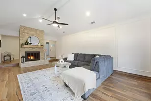 1021 Westminster Ln, Mansfield, TX 76063 - Photo 6