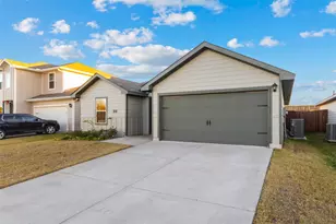 612 Creek End Dr, Princeton, TX 75407 - Photo 2