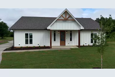 518 Strong Street, Bowie, TX 76230 - Photo 1