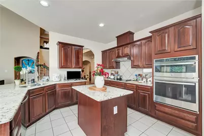 2812 Pinnacle Drive, Burleson, TX 76028 - Photo 14