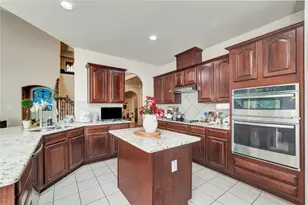 2812 Pinnacle Dr, Burleson, TX 76028 - Photo 14