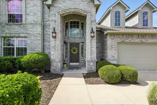 1925 Fountain Spray Dr, Wylie, TX 75098 - Photo 2