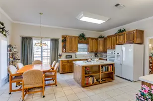 345 Huggins Dr, Springtown, TX 76082 - Photo 10