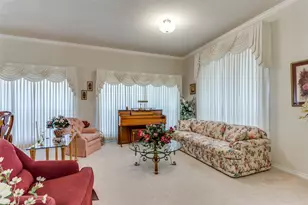 345 Huggins Dr, Springtown, TX 76082 - Photo 6