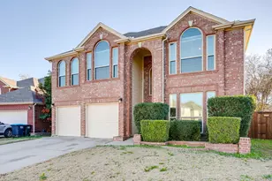 4812 Parkmount Dr, Fort Worth, TX 76137 - Photo 2