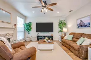 4812 Parkmount Dr, Fort Worth, TX 76137 - Photo 8