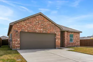 13344 Ridings Dr, Fort Worth, TX 76052 - Photo 2