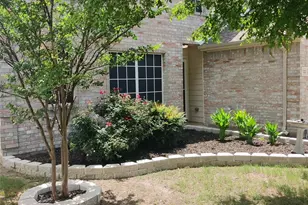 222 Chesterfield Cir, Waxahachie, TX 75165 - Photo 2