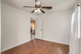 7036 Crabtree Ln, North Richland Hills, TX 76182 - Photo 26