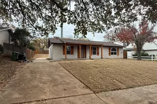 2913 White Oak Ln, Bedford, TX 76021 - Photo 2