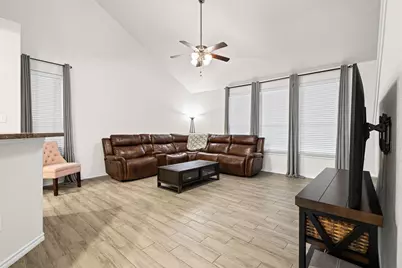 404 Millbrook Lane, Fort Worth, TX 76036 - Photo 14