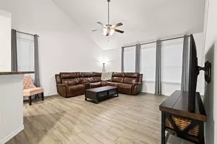 404 Millbrook Ln, Fort Worth, TX 76036 - Photo 14