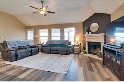 1336 Shelley Drive, Burleson, TX 76028 - Photo 8