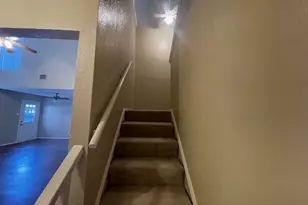 1226 W Hudgins St, Grapevine, TX 76051 - Photo 14