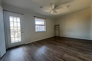 1421 S 12th St, Waco, TX 76706 - Photo 16