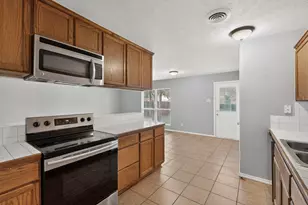 6805 Newcastle Pl, North Richland Hills, TX 76182 - Photo 8