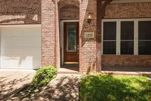 1215 Nocona Dr, Irving, TX 75063 - Photo 2