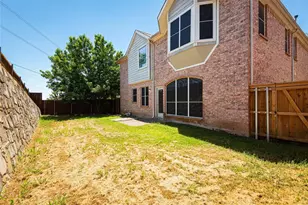 1215 Nocona Dr, Irving, TX 75063 - Photo 32