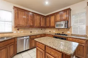 1215 Nocona Dr, Irving, TX 75063 - Photo 14