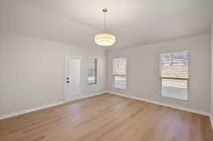 7302 Heritage Oaks Ct, Arlington, TX 76001 - Photo 18