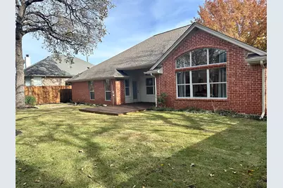 7302 Heritage Oaks Court, Arlington, TX 76001 - Photo 2
