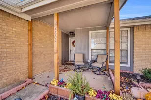 2605 Shasta Ct, Fort Worth, TX 76133 - Photo 2