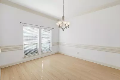 204 Trailwood Drive, Euless, TX 76039 - Photo 4