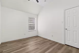 2698 Lake Ridge Dr, Little Elm, TX 75068 - Photo 8