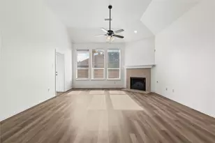 2698 Lake Ridge Dr, Little Elm, TX 75068 - Photo 10