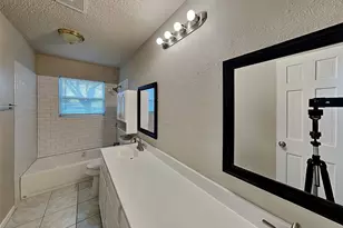 1101 Johns Dr, Euless, TX 76039 - Photo 12