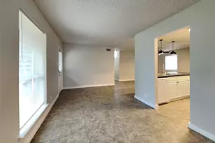 1101 Johns Dr, Euless, TX 76039 - Photo 14