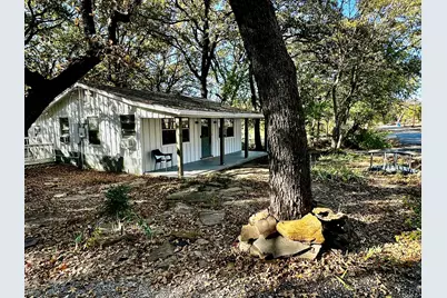 318 Windsor Drive, Pottsboro, TX 75076 - Photo 1