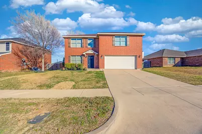 8107 Colwick Lane, Arlington, TX 76002 - Photo 1
