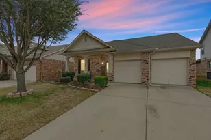 10981 Hawks Landing Rd, Fort Worth, TX 76052 - Photo 2