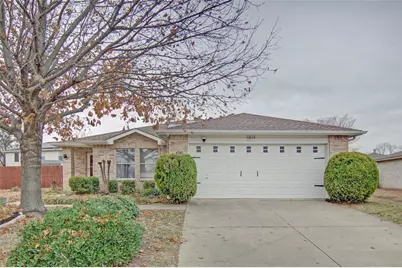 4245 Gray Fox Drive, Fort Worth, TX 76123 - Photo 2