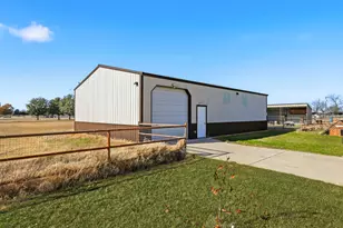 102 Van Meter Dr, Aurora, TX 76078 - Photo 30