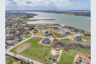 7409 Waters Edge Court, The Colony, TX 75056 - Photo 8