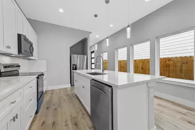 2505 Birmingham Avenue, Dallas, TX 75215 - Photo 12