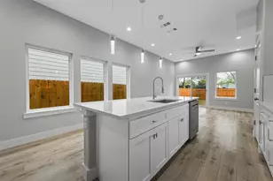 2505 Birmingham Ave, Dallas, TX 75215 - Photo 10