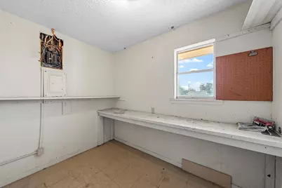 309 N Orchard Drive, Rosebud, TX 76570 - Photo 18