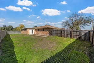 309 N Orchard Dr, Rosebud, TX 76570 - Photo 20