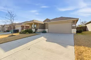 3613 Ridgeway Ln, Denton, TX 76226 - Photo 2