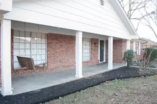 2808 Peachtree Ln, Pantego, TX 76013 - Photo 2