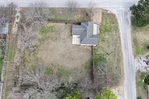 202 S Trappier St, Alvord, TX 76225 - Photo 34