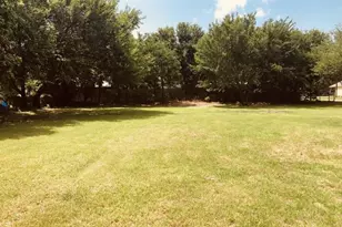 202 S Trappier St, Alvord, TX 76225 - Photo 4