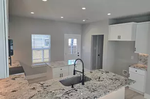 102 Jarrett St, Waxahachie, TX 75165 - Photo 6