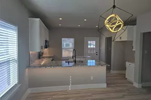 102 Jarrett St, Waxahachie, TX 75165 - Photo 4